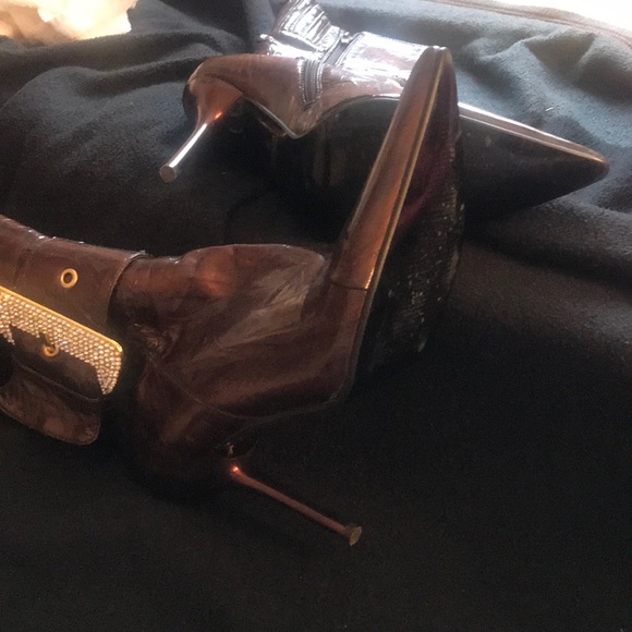 Brown and Shining! - Picture 3 of 7